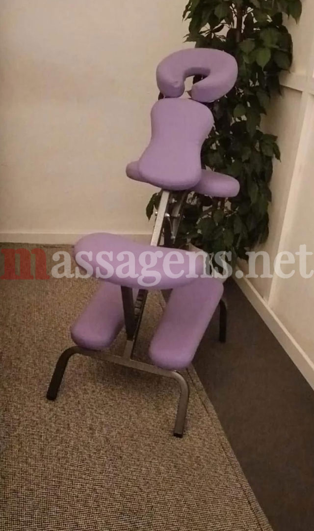 Foto vertical Massagista Centro de massagem